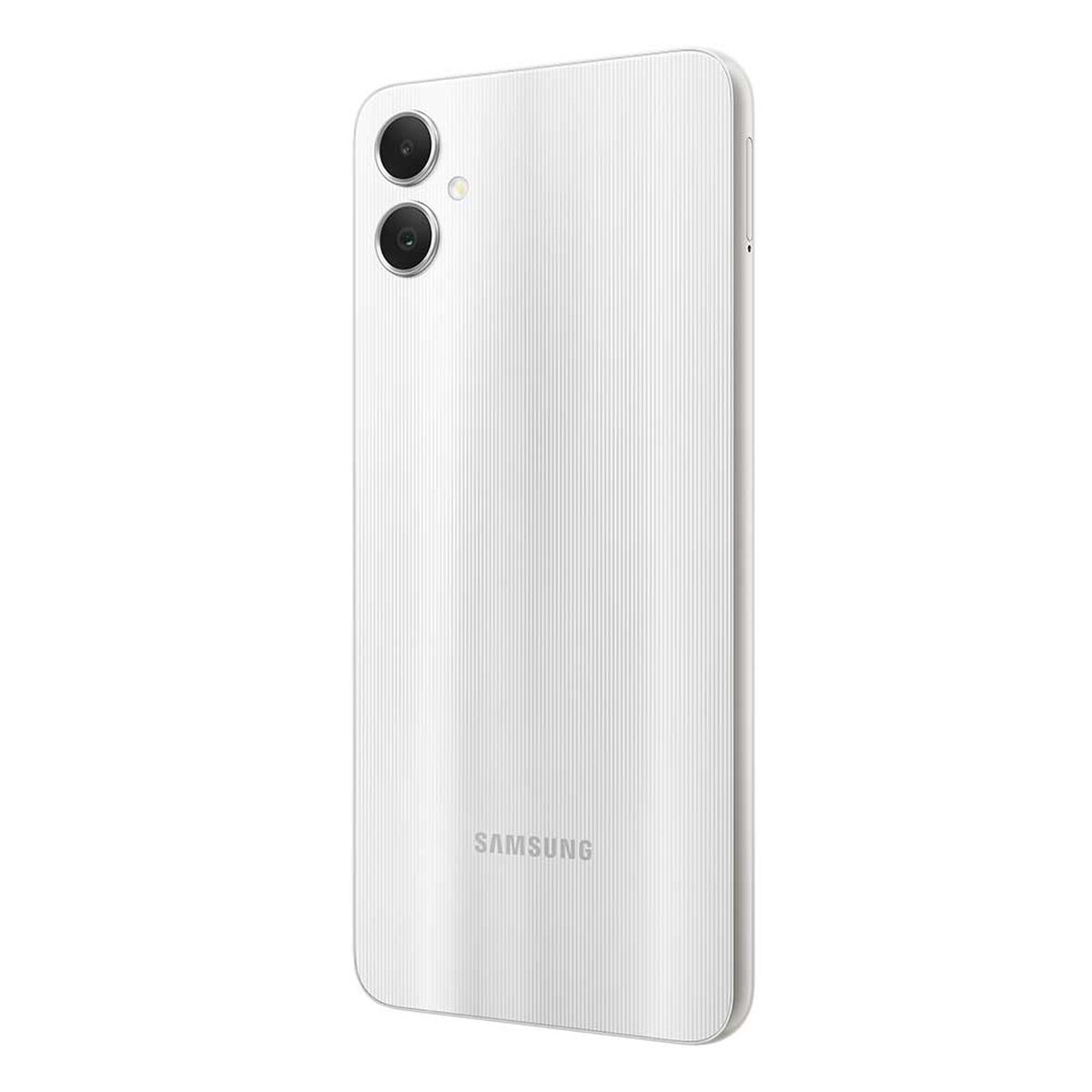 Celular Samsung Galaxy A05 128GB 6,7" Silver Liberado